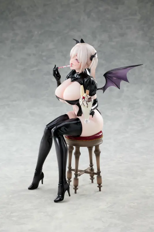 Umikawa Original Succubus Maid Mocha Figuire