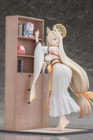 AniGift – Blue Archive – Kaho – Memorial Lobby Ver. – 1/7 Scale Figure