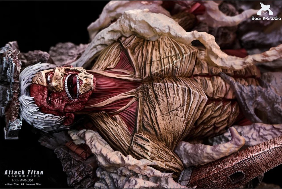 BK Studio Attack on Titan Attack Titan VS Armored Titan Statue