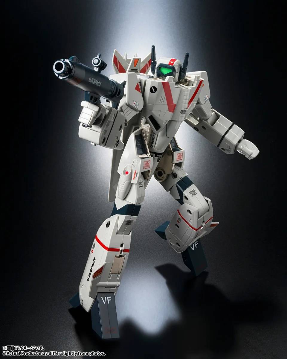 Bandai Spirits Macross VF-1J Valkyrie Figure