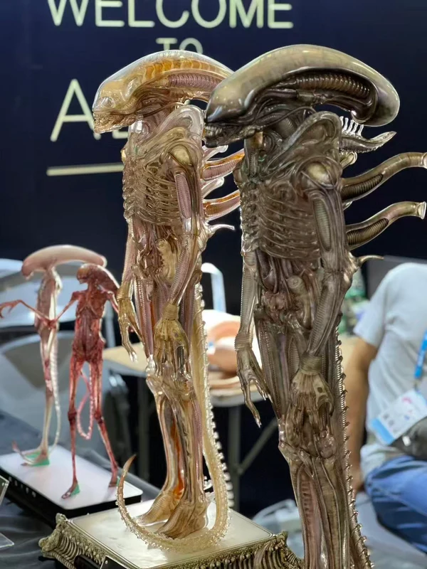 Deep Tale Studio – Alien INNER LIFE Series Giger's Alien 13 Scale Statue