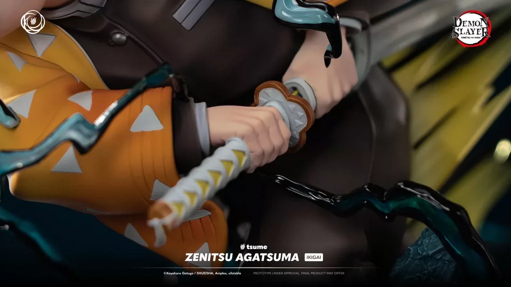 Demon Slayer Agatsuma Zenitsu Tsume Studio