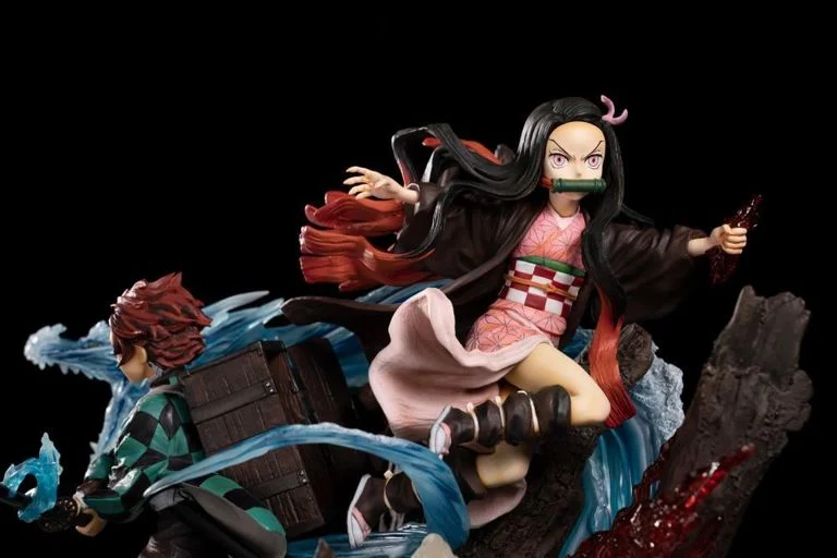 Infinity Studio Demon Slayer: Kimetsu no Yaiba Kamado Tanjiro & Kamado Nezuko Everlasting Flow