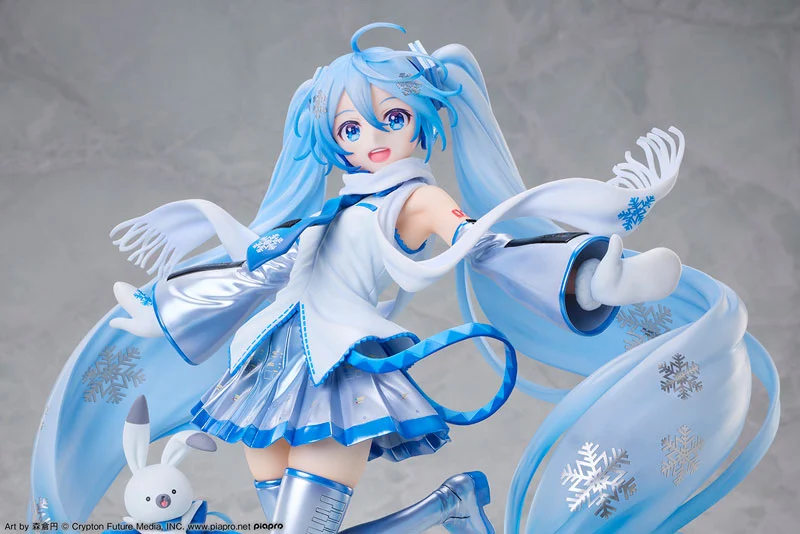 DesignCOCO – Hatsune Miku – Snow Miku Sky Town 10th Anniversary Ver. – 1/7 Scale Figure - Image 5