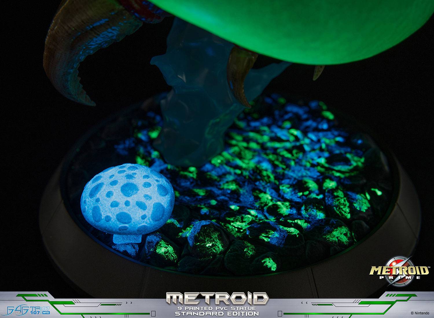 First 4 Figures – Metroid Prime – Metroid Glow-in-the-Dark Soft Vinyl Figure - Image 11