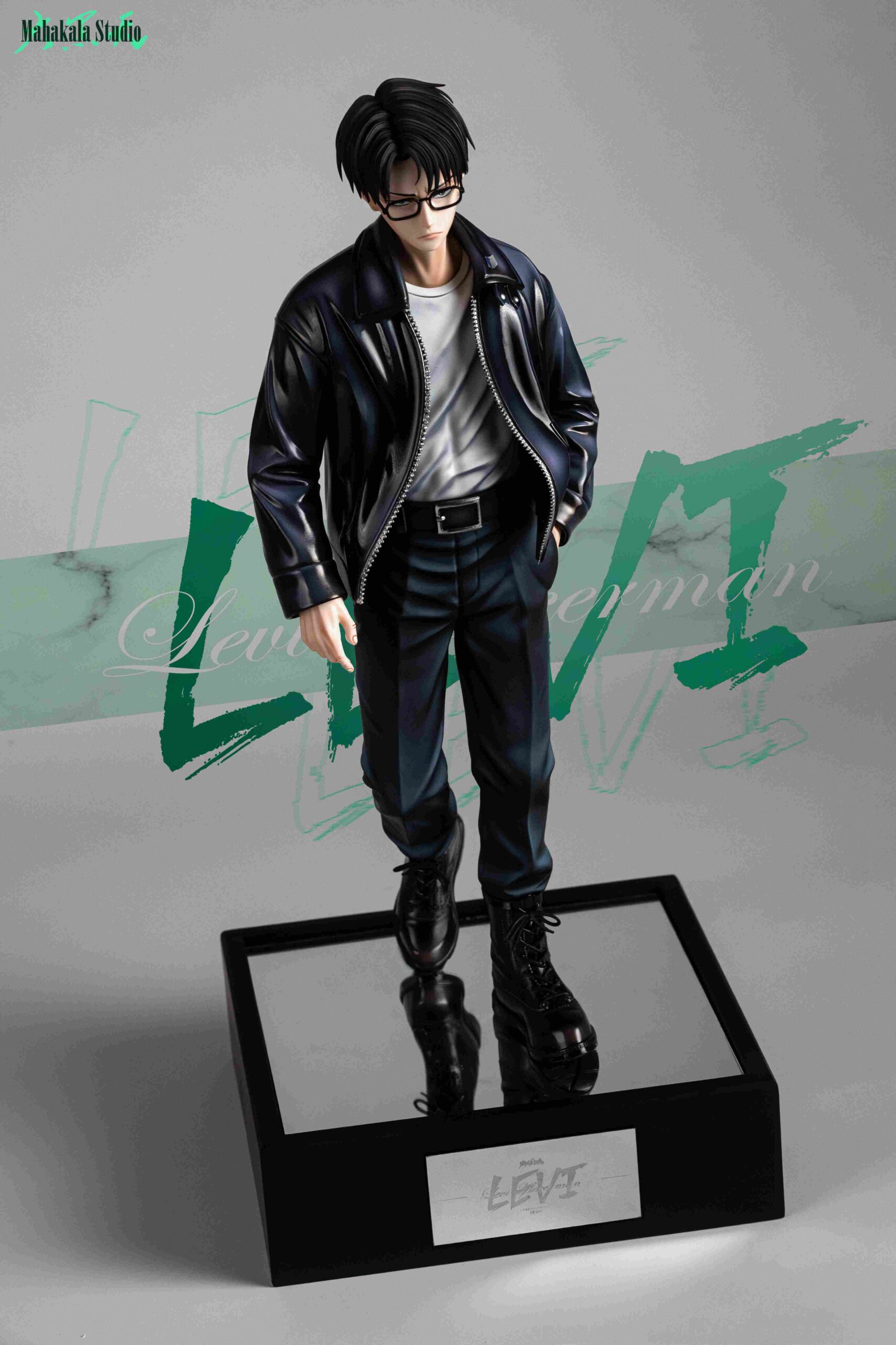 Mahakala Studio Attack on Titan Levi Ackerman & Erwin Smith Statue