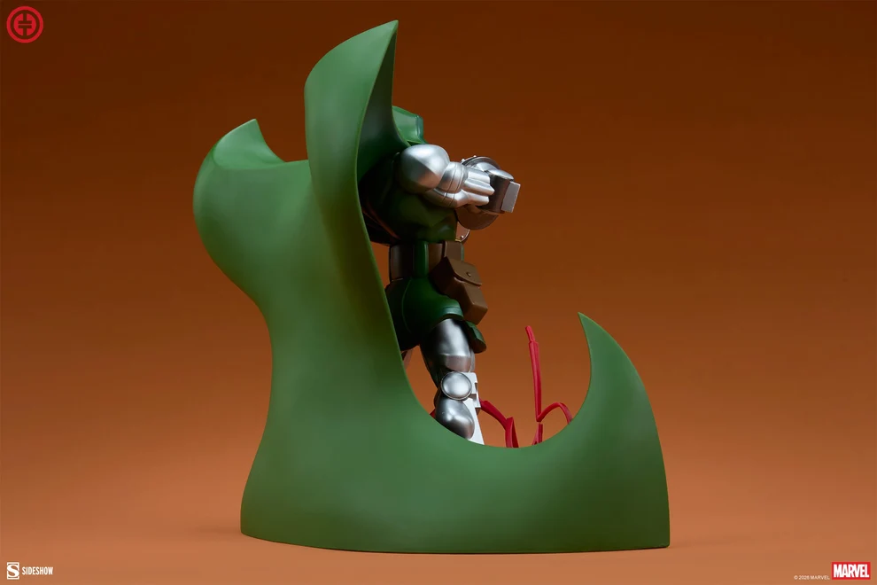 Sideshow Collectibles Marvel Doctor Doom Statue