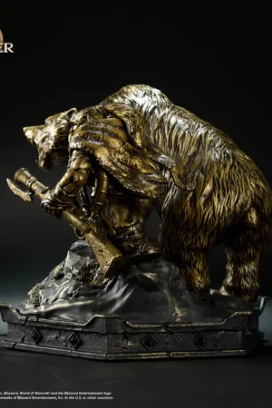 Blizzard  World of Warcraft Forever Dwarven Hunter & Loyal Bear