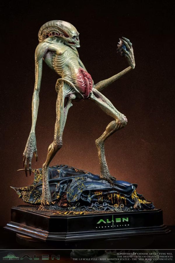 Deepmyth Studio Alien The Newborn