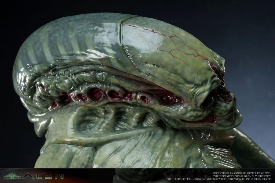 Deepmyth Studio Alien The Newborn