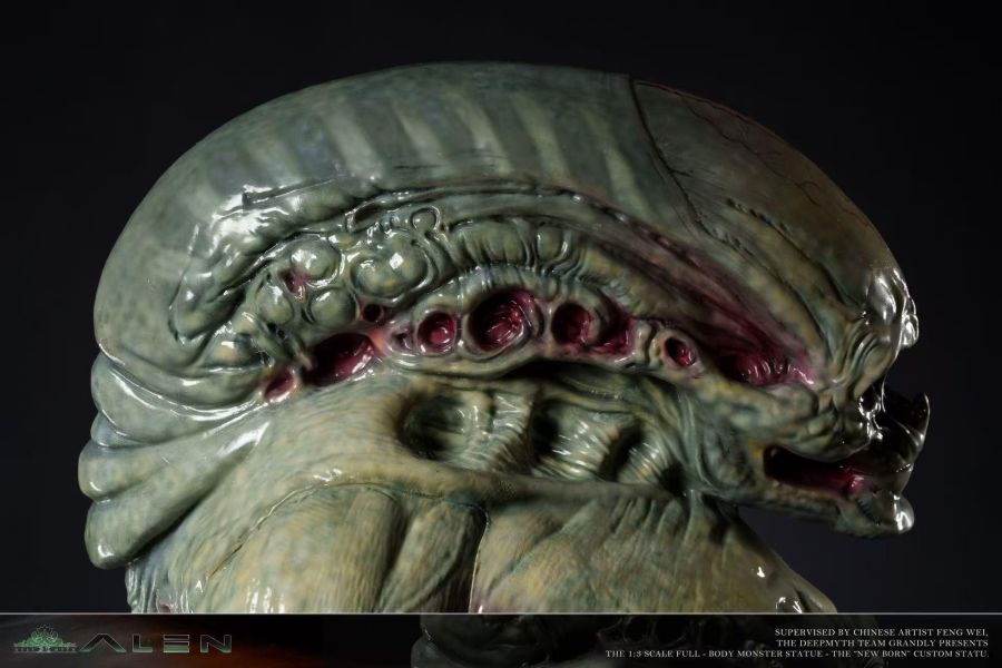 Deepmyth Studio Alien The Newborn