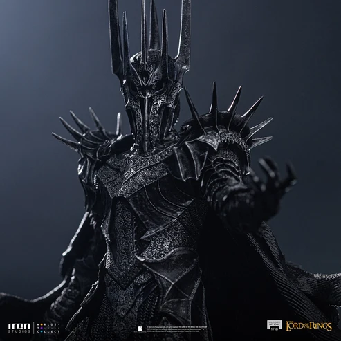 Close view of the armour and helmet detail