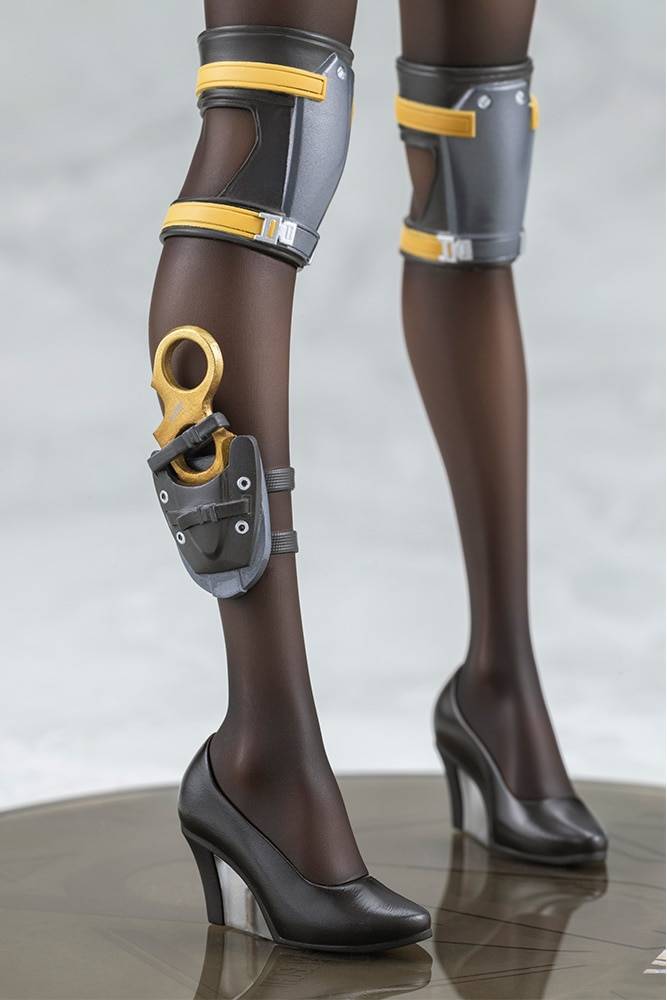 Kotobukiya Girls' Frontline 2: Exilium Vector Molotov Bunny Ver. TOPGK 1/7 Figure