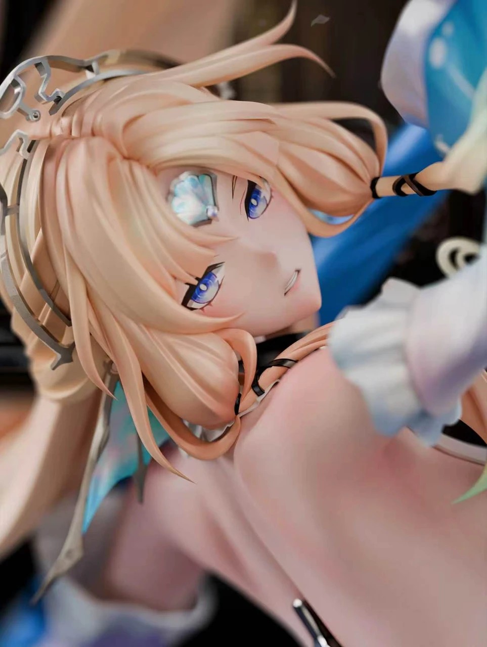 Detail of the Pearl collectible
