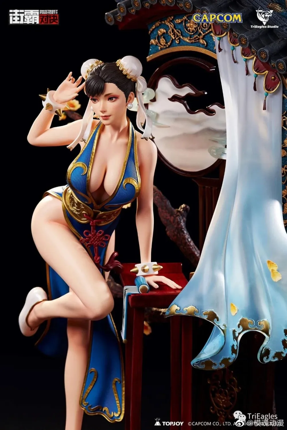 TriEagles Studio Street Fighter: Duel Chun-Li Crystal Series 1/4 Scale Licensed Statue - Image 2