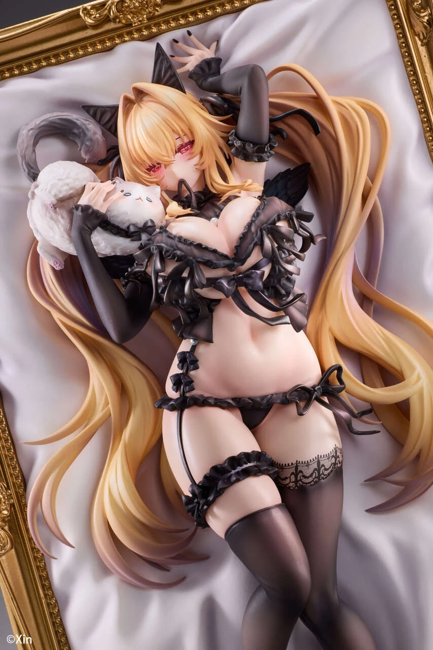 Novel Stella - Stella Black Cat Ver. 1/7 Scale Figure (Licensed)
