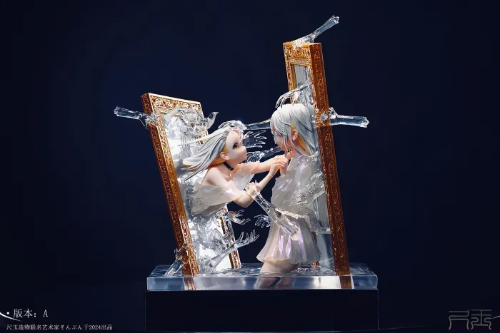 Chi Yu Coexistence Statue, an original collectible design by Chi Yu Studio