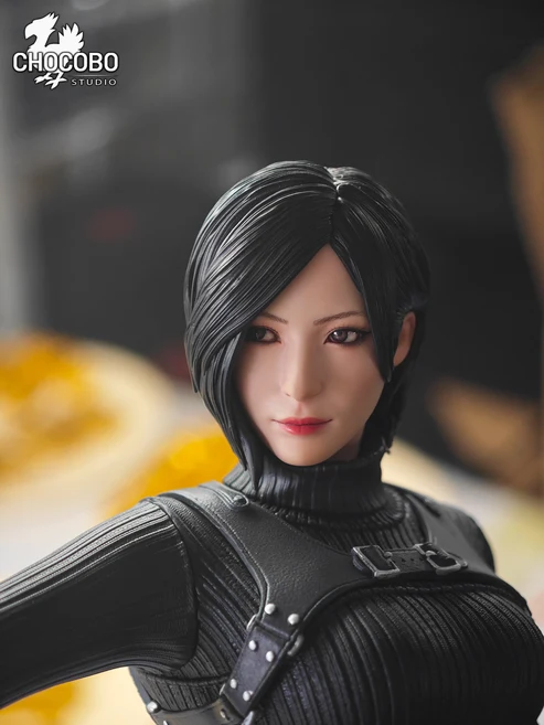 Detail of the Ada Wong collectible