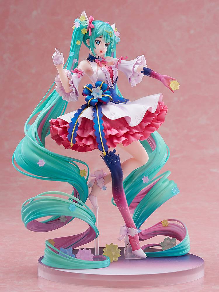 Close view of the Miku figure