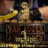 GOLD PETER Studio One Piece Van Augur Blackbeard Pirates No. 1 18 Scale Resin PU Statue