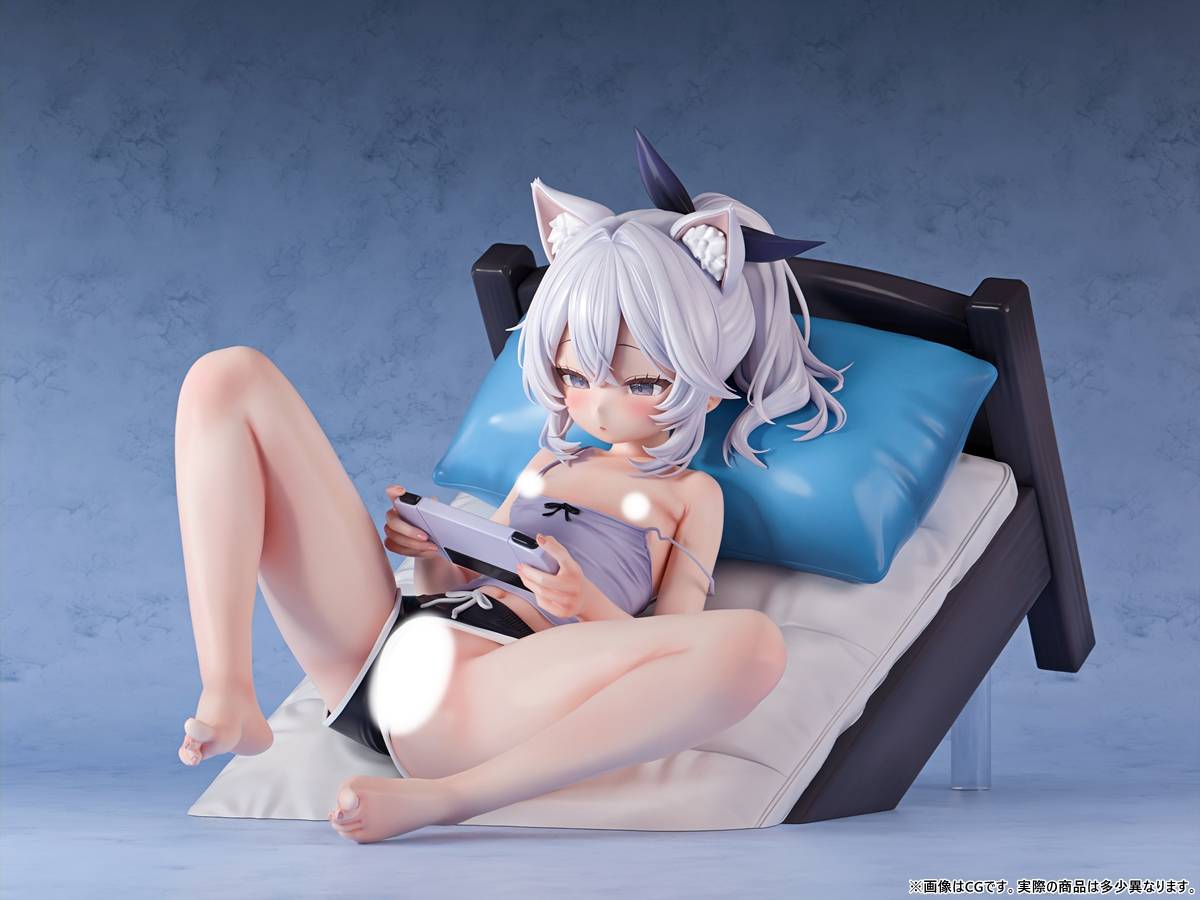 Wide view of the reclining figure