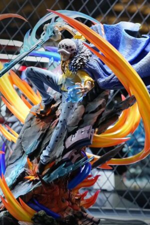Light Year Studio x Toei Animation One Piece Trafalgar D. Water Law Imported Resin+PU Statue (Licensed)