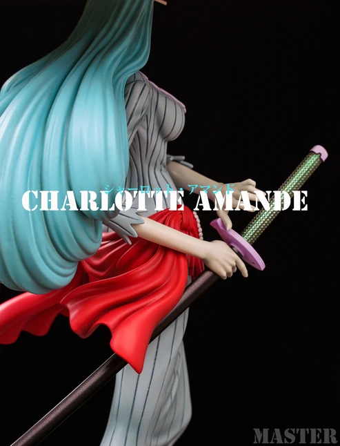 Master Studio One Piece Charlotte Amande