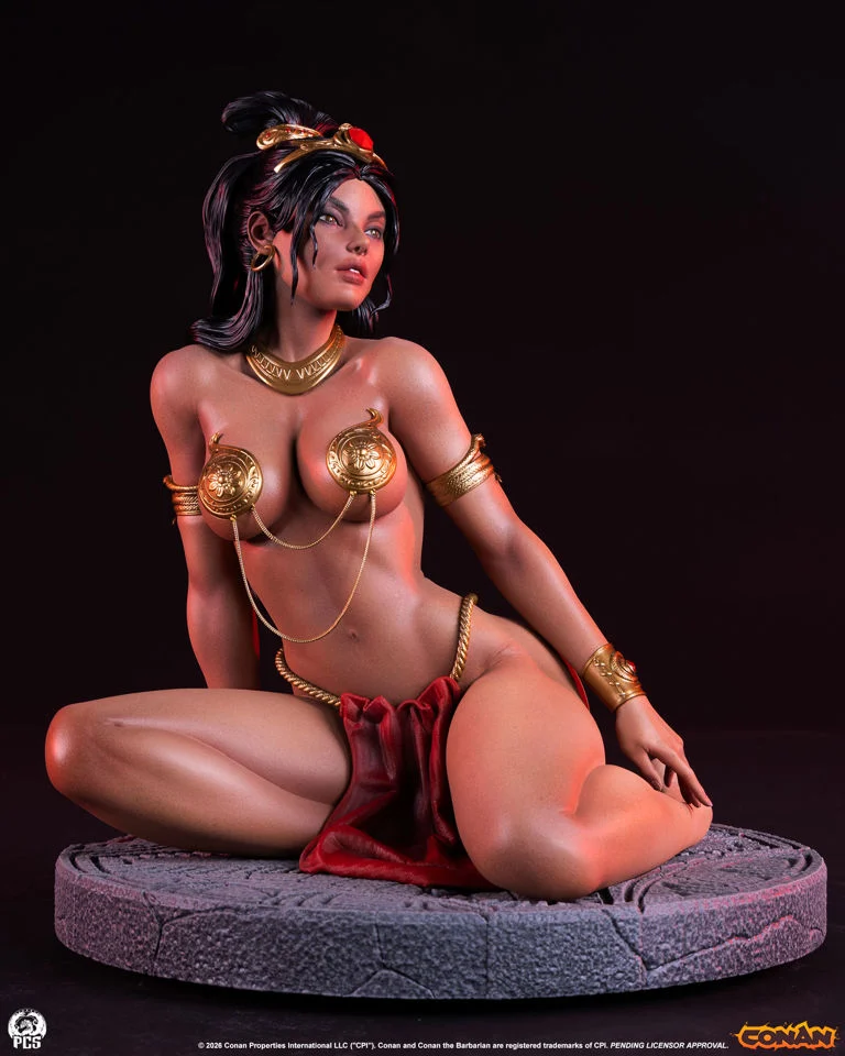 Close view of The Maiden statue