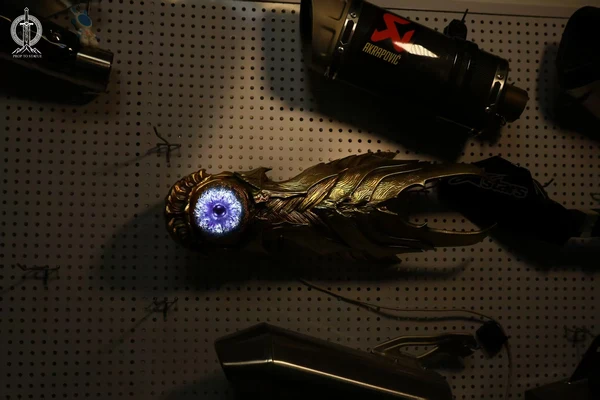 Prop To Statue – Oni Gauntlet Onimusha