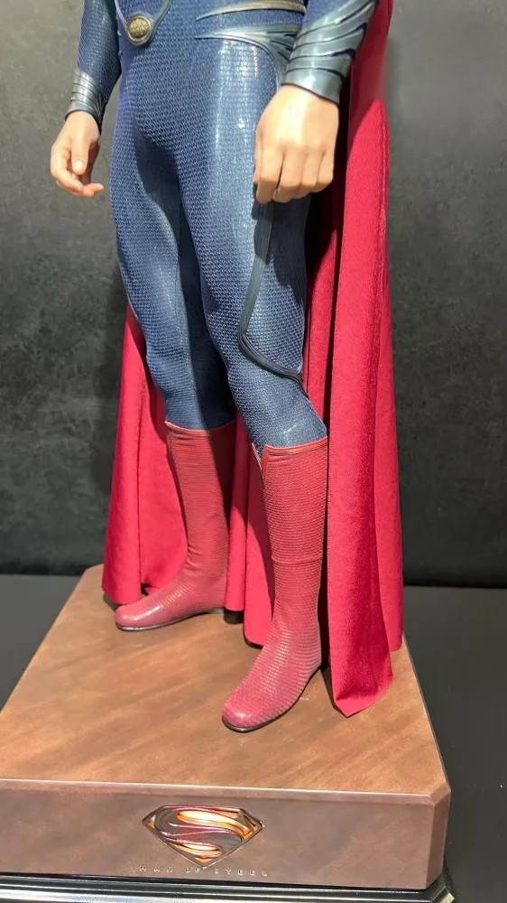 Queen Studio DC Superman 1/3 Resin Statue (Licensed)