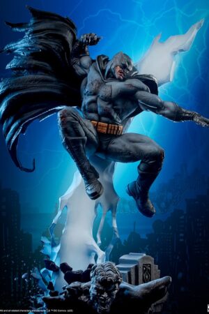 Sideshow Collectibles   DC Comics   Batman The Dark Knight Returns  