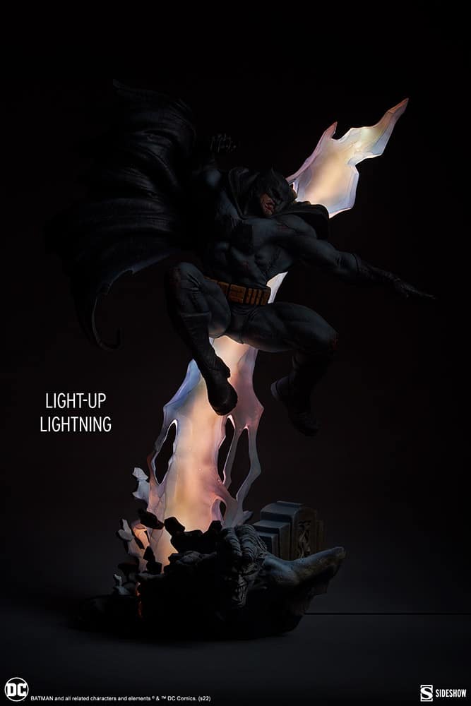 Alternate angle of the Dark Knight Returns statue