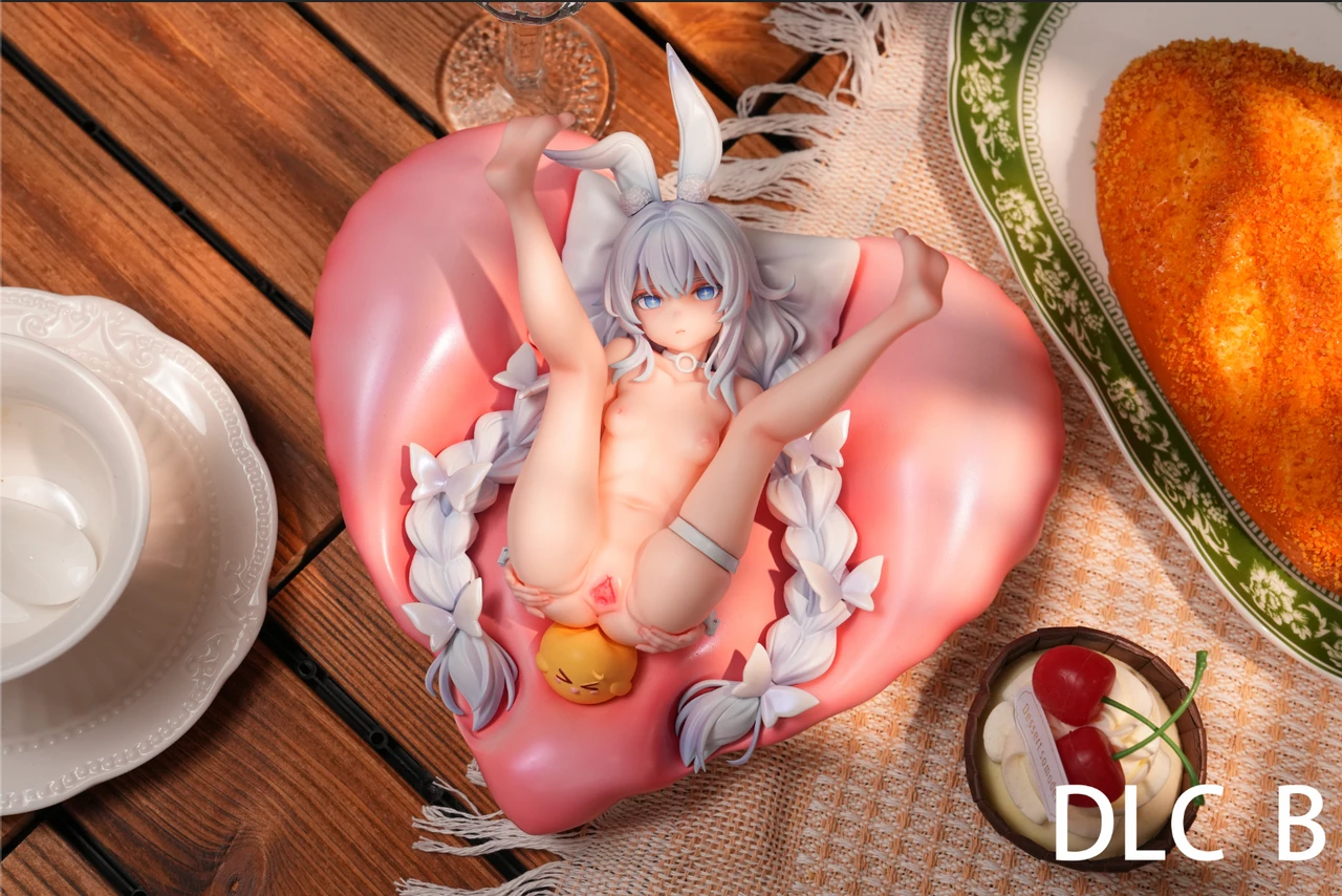 White Berry Studio Azur Lane Le Malin 16 Cake Rabbit Ver. Collectible Figure