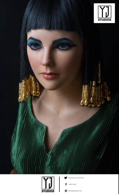 Detail of the Cleopatra collectible